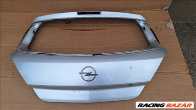 Opel Astra H csomagtér ajtó Z157