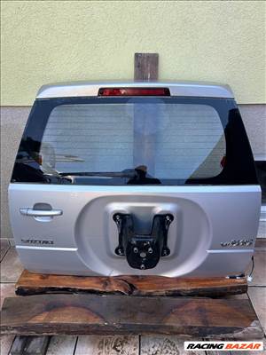Suzuki Grand Vitara csomagtérajtó 