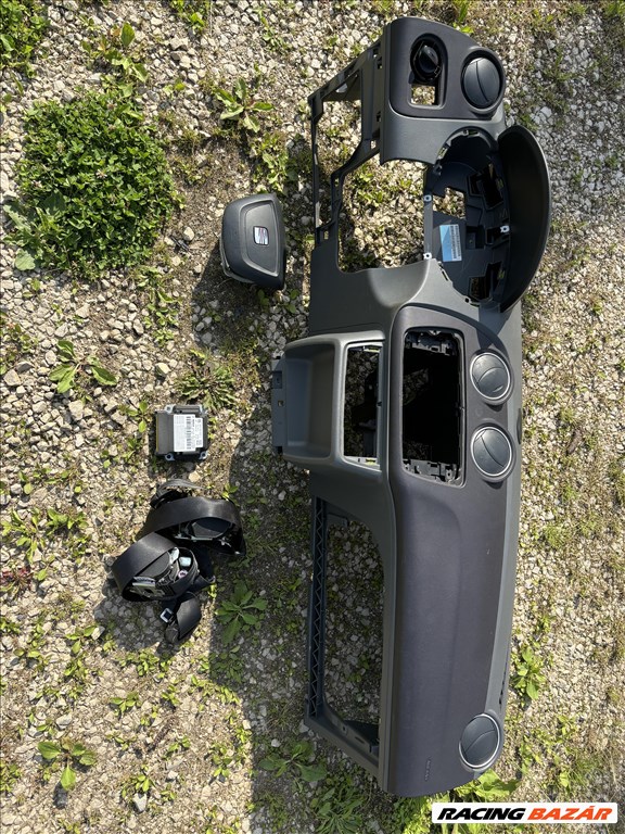 Seat Ibiza IV bontott alkatrészei 2. kép