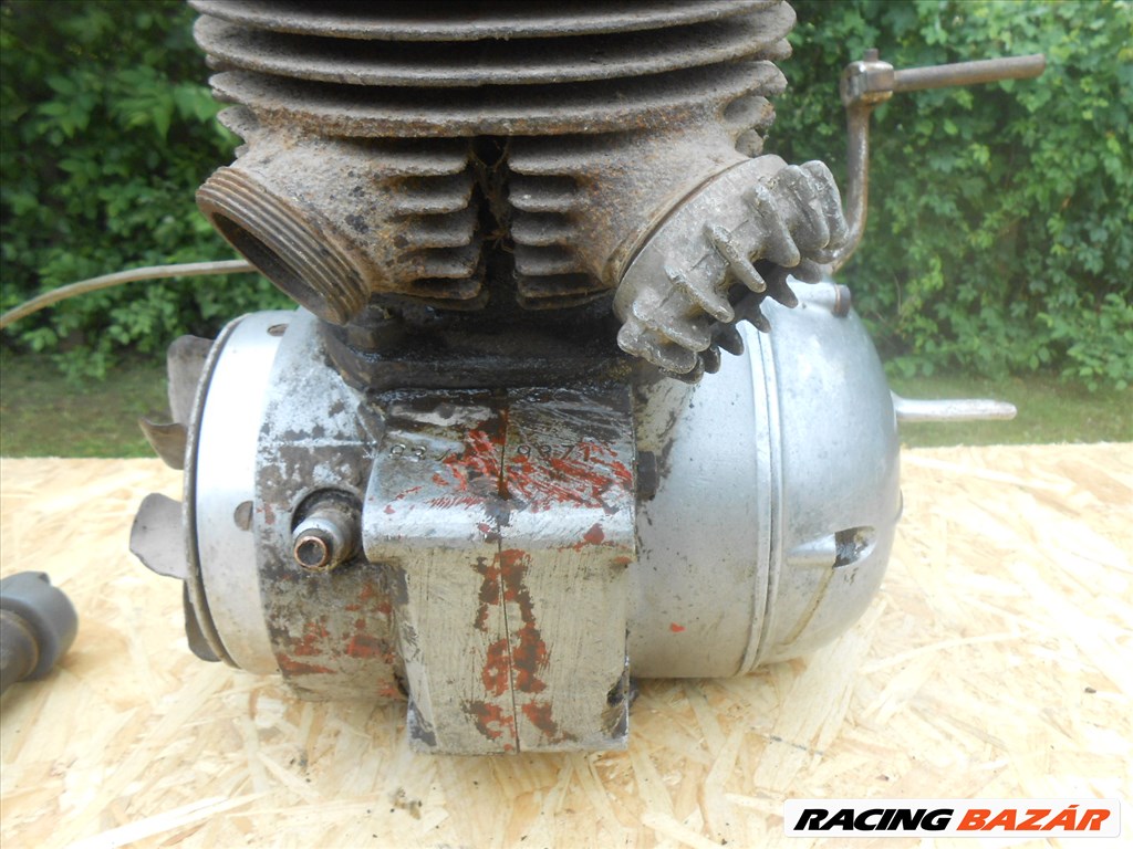 PANNONIA TLF 1958-AS KORAI MODELLÉHEZ:JÓ KOMPRESSZIÓJÚ MOTORBLOKK 15. kép