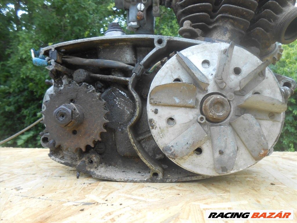 PANNONIA TLF 1958-AS KORAI MODELLÉHEZ:JÓ KOMPRESSZIÓJÚ MOTORBLOKK 18. kép