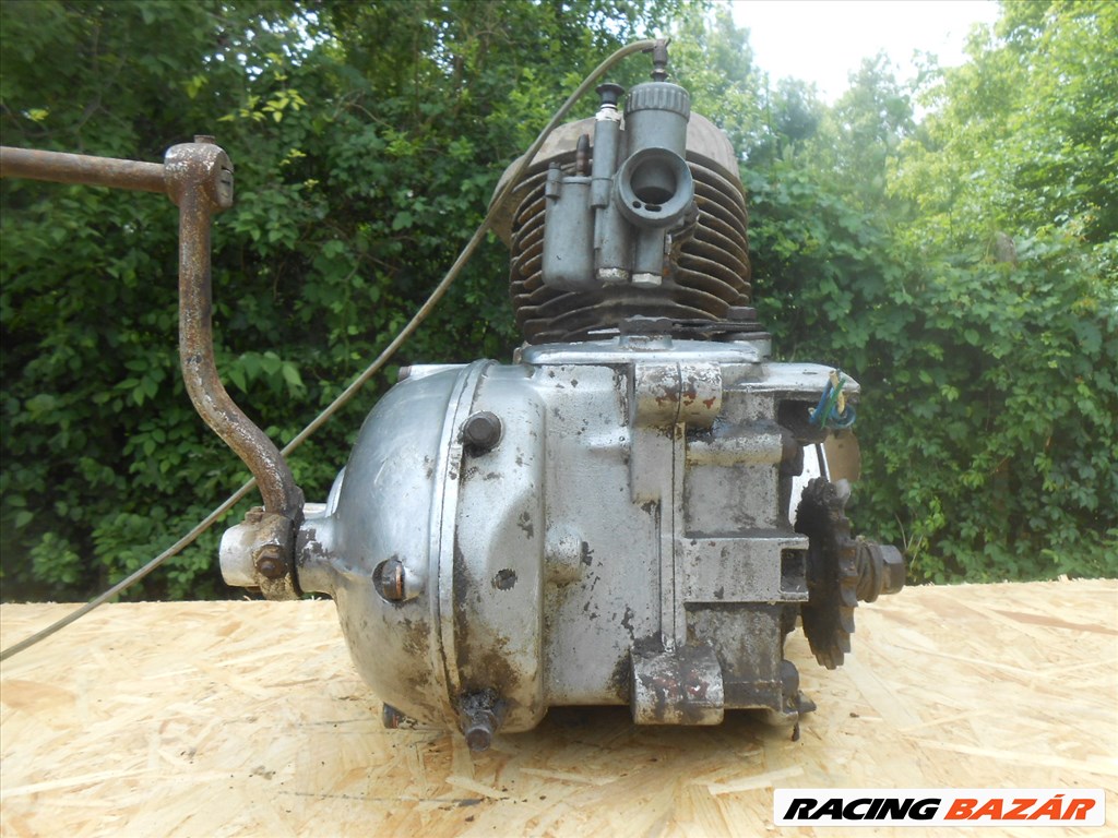 PANNONIA TLF 1958-AS KORAI MODELLÉHEZ:JÓ KOMPRESSZIÓJÚ MOTORBLOKK 25. kép