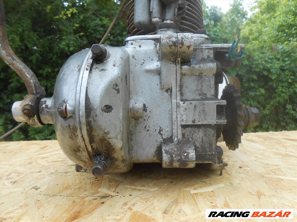 PANNONIA TLF 1958-AS KORAI MODELLÉHEZ:JÓ KOMPRESSZIÓJÚ MOTORBLOKK 26. kép