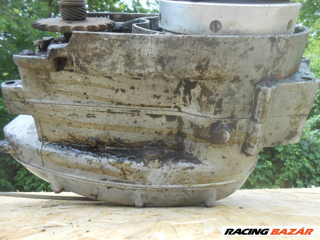 PANNONIA TLF 1958-AS KORAI MODELLÉHEZ:JÓ KOMPRESSZIÓJÚ MOTORBLOKK 32. kép