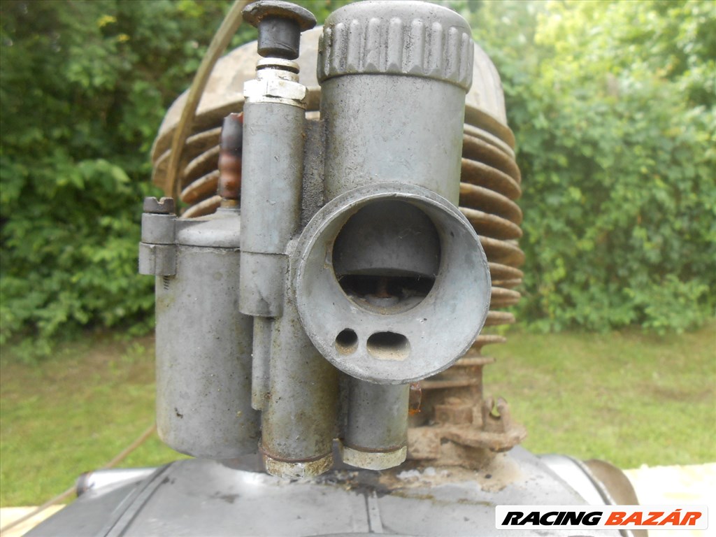 PANNONIA TLF 1958-AS KORAI MODELLÉHEZ:JÓ KOMPRESSZIÓJÚ MOTORBLOKK 41. kép