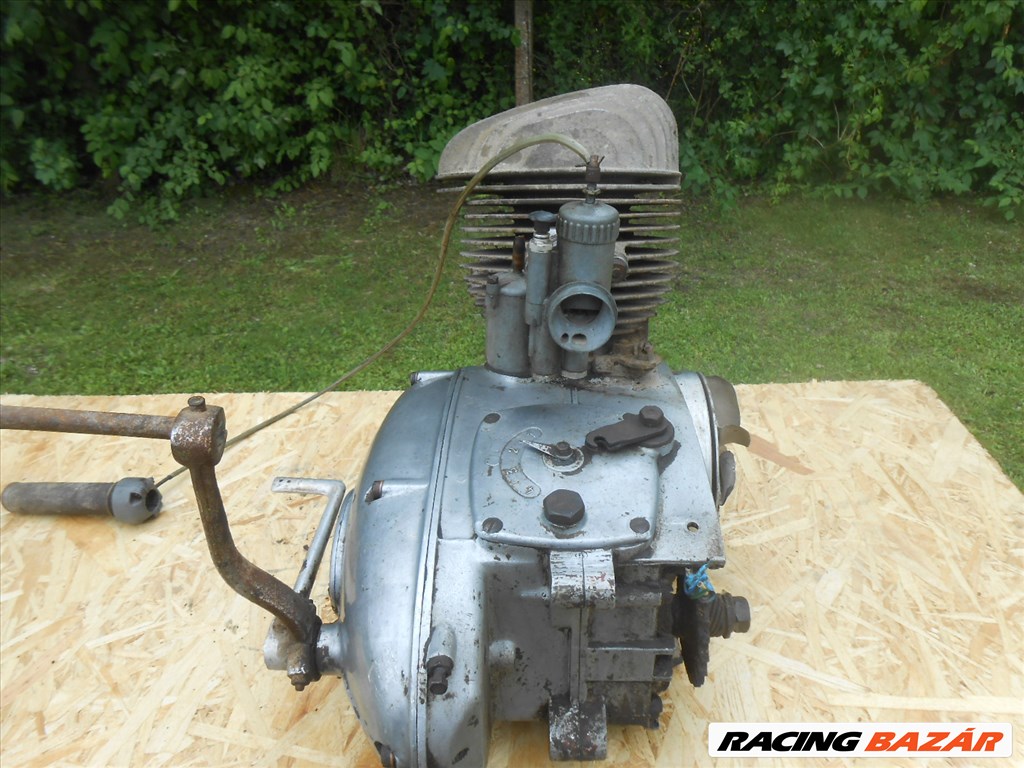 PANNONIA TLF 1958-AS KORAI MODELLÉHEZ:JÓ KOMPRESSZIÓJÚ MOTORBLOKK 42. kép