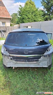 Opel Astra H csomagtér ajtó