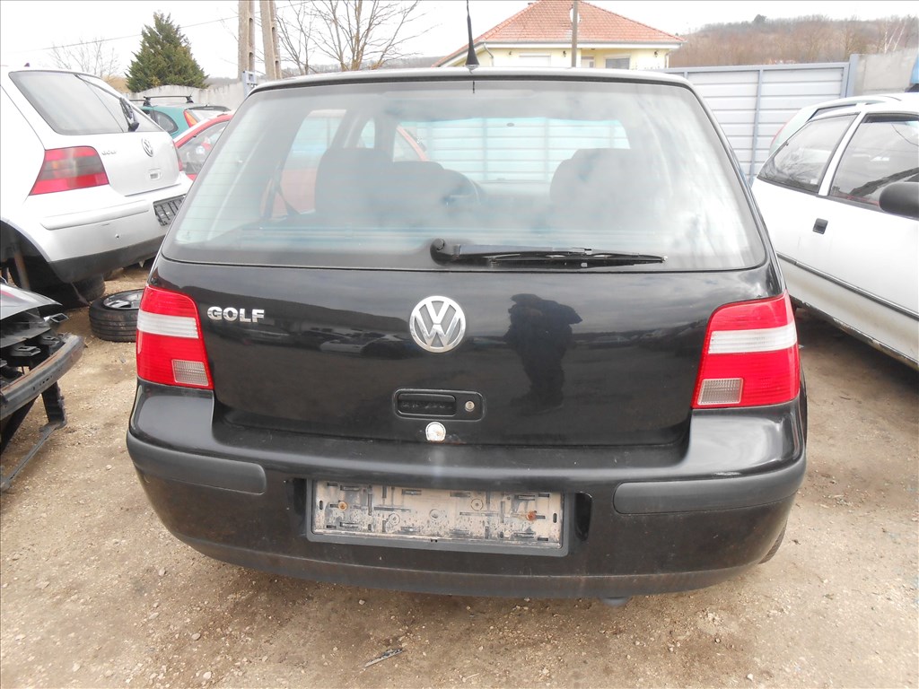 VOLKSWAGEN GOLF IV (1J1) 1.4 16V első szélvédő 3. kép