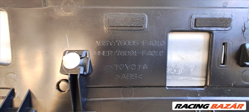 Toyota C-HR 1.8 hibrid hátsó légterelő szárny assy76085f4010 76891f4010 8. kép