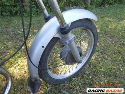 SIMSON S 51 N,1986-OS,1. TULAJOS KISMOTORRÓL :9293 KM-T FUTOTT ELSŐ-HÁTSÓ ALUKERÉK ELADÓ