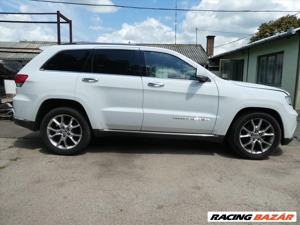 Jeep Grand Cherokee Summit 2015 (WK2) 3,0  bontott alkatrészei 2. kép