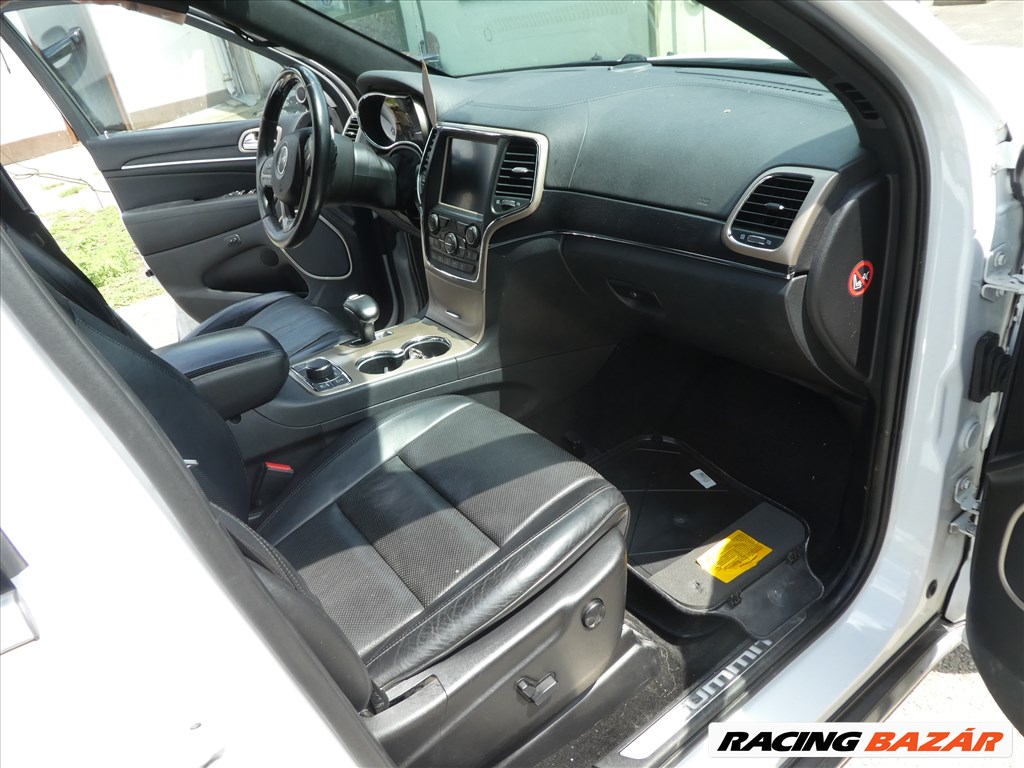 Jeep Grand Cherokee Summit 2015 (WK2) 3,0  bontott alkatrészei 16. kép