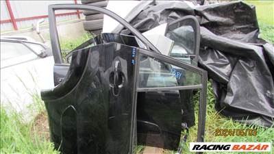 Toyota RAV4 2005 jobb hátsó ajtó komplett 
