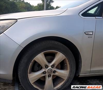 Opel Astra J bal első sárvédő