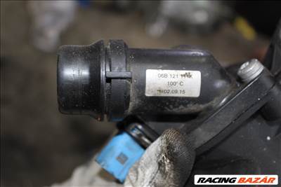 Volkswagen Passat B5 2.0B hűtőfolyadék termosztát 06b121111k