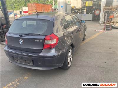 BMW 118d CSOMAGTÉR ajtó 