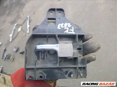 Audi 80 (B2 - 81) bal első belső kilincs 811 837 709 811837709