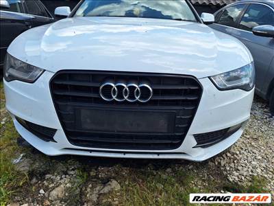 Audi A5 (B8 - 8T) Facelift LY9C radaros első lökhárító