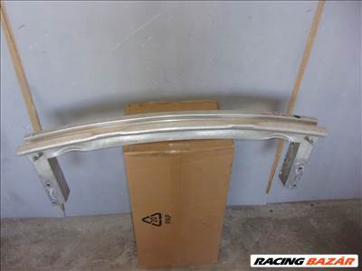 AUDI Q5 8R0 hátsó lökhárító merevítő 2009-2017 8R0807313A