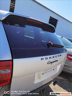 Porsche Cayenne I 957 csomagtérajtó 