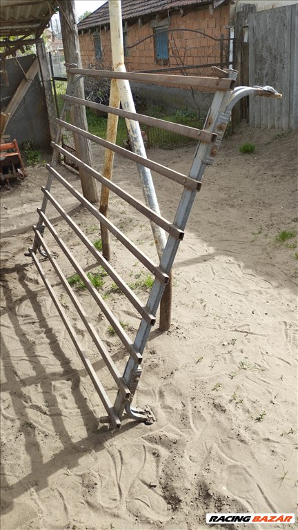 Kisbuszra való tetőcsomagtartó 200 cm x 135 cm 8. kép