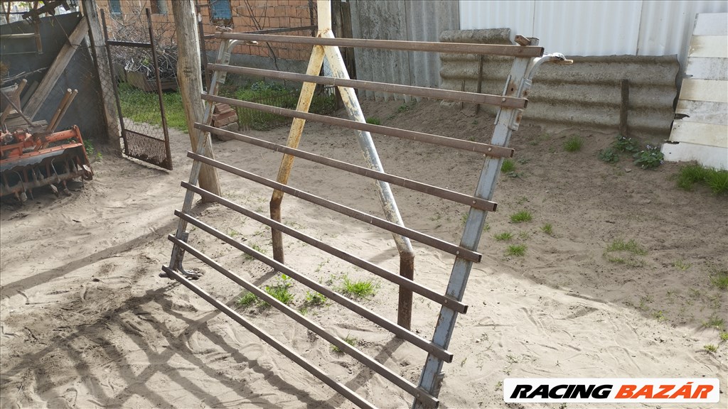 Kisbuszra való tetőcsomagtartó 200 cm x 135 cm 9. kép
