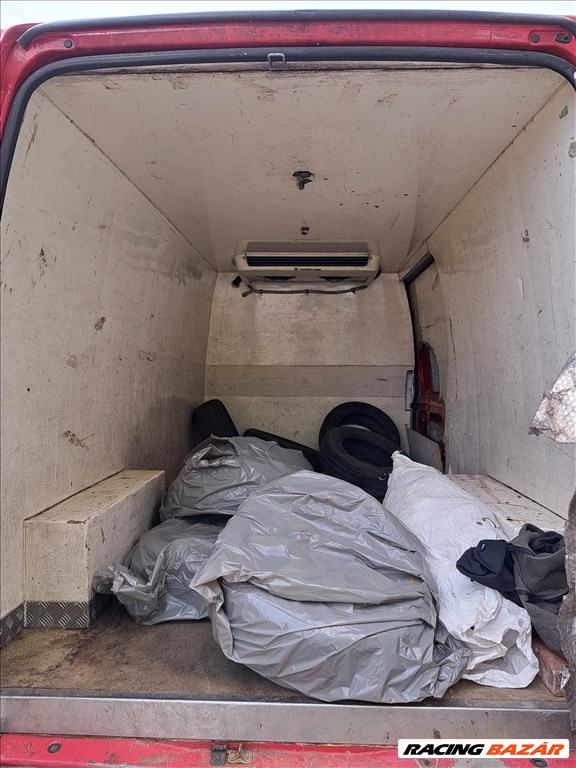 Eladó Ford Transit Hűtös haszonjármű 10. kép
