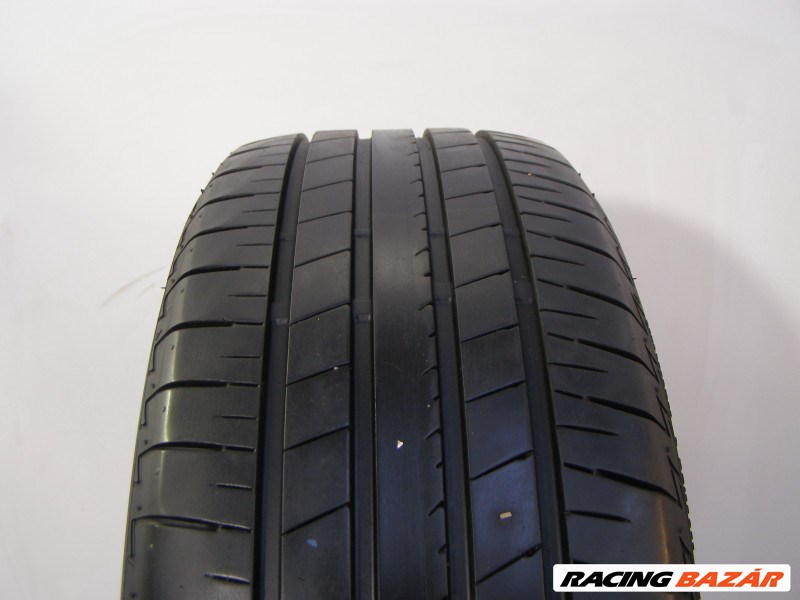 Bridgestone T005A 225/55 R17  1. kép