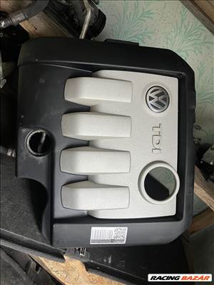 Volkswagen Passat B6 motorburkolat  03g103925ad