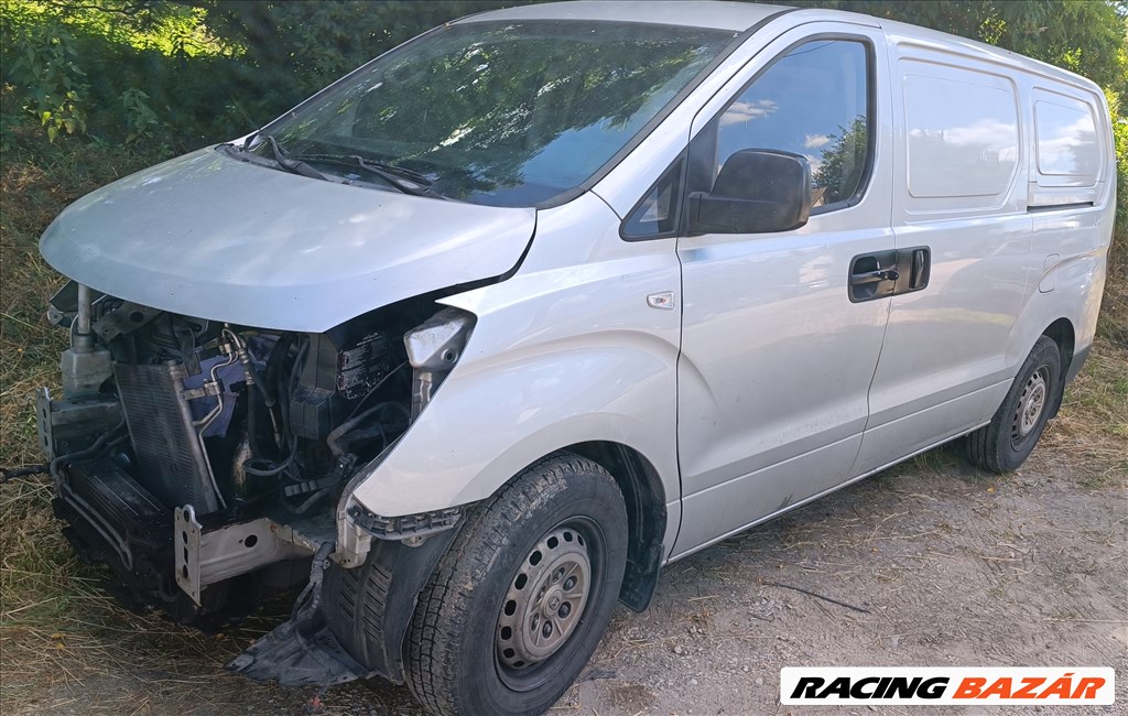 Hyundai H-1 2.5 CRDi bontott alkatrészei D4CB 125 KW / 170 LE 1. kép