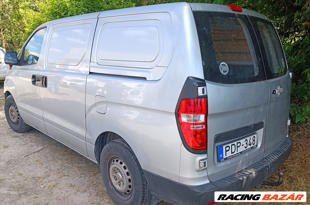 Hyundai H-1 2.5 CRDi bontott alkatrészei D4CB 125 KW / 170 LE 2. kép