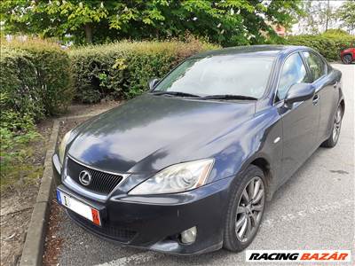 Lexus IS 220d 250 eleje sárvédő zárhíd homlokfal klíma hűtő lámpa stb