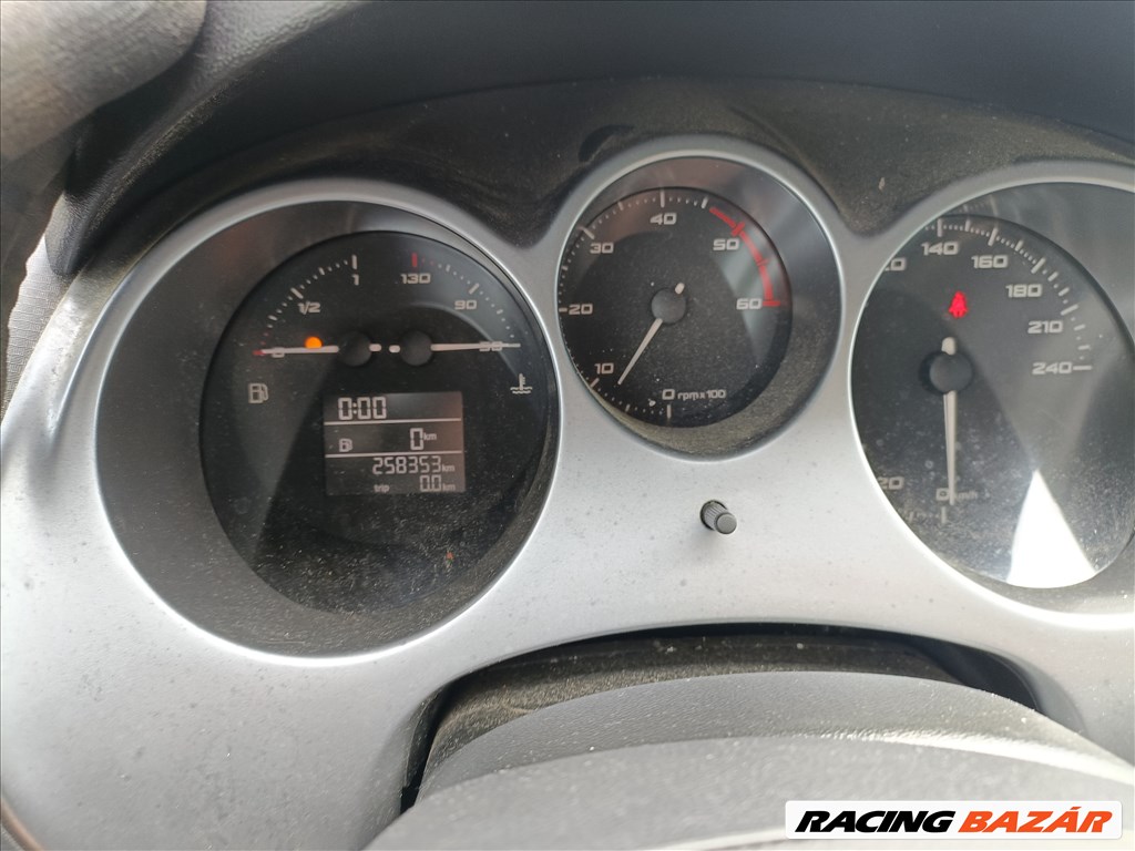 Seat Altea XL 1.6Tdi(CAYC652416) bontott alkatrészei, LW7Z színben eladók 5. kép