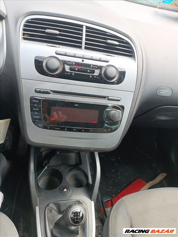 Seat Altea XL 1.6Tdi(CAYC652416) bontott alkatrészei, LW7Z színben eladók 6. kép