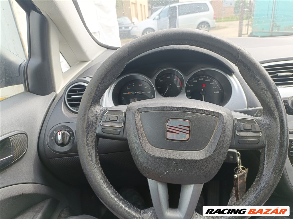 Seat Altea XL 1.6Tdi(CAYC652416) bontott alkatrészei, LW7Z színben eladók 7. kép