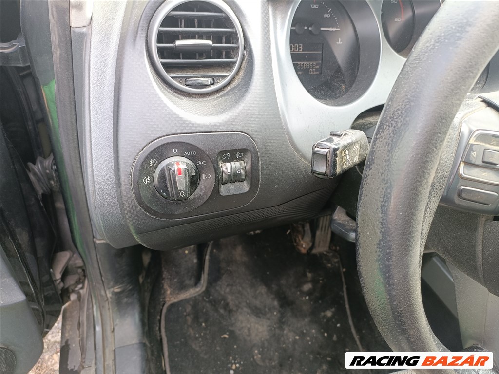 Seat Altea XL 1.6Tdi(CAYC652416) bontott alkatrészei, LW7Z színben eladók 15. kép