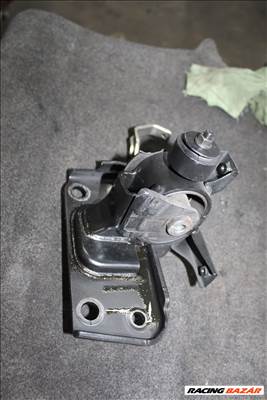 Toyota RAV4 III 2006-2013 motortartó bak
