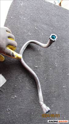 Toyota Yaris 3 2017 hybrid 1.5B üzemanyagcső 