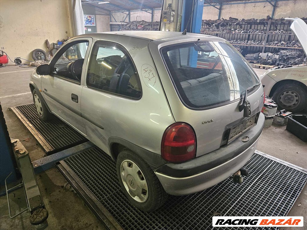 Opel Corsa B bontott alkatrészei 3. kép