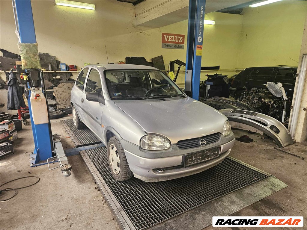 Opel Corsa B bontott alkatrészei 6. kép