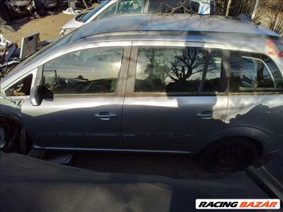 Opel Zafira B 1.9 CDTI Bal hátsó Ajtó (Üres lemez) 