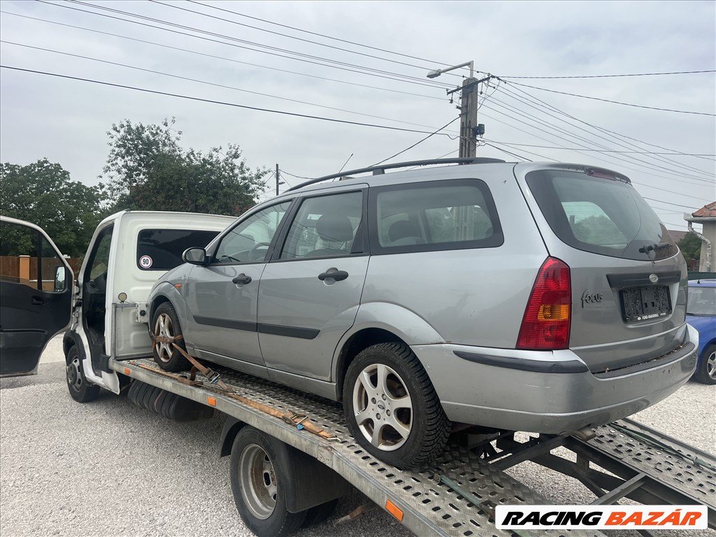 Ford Focus Mk11.8 tddi 90 le bontott alkatrészei 6. kép
