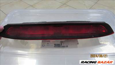 Toyota Corolla Verso 2002-2004 pótféklámpa