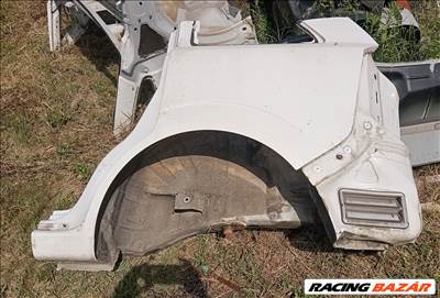 Opel Zafira B bal hátsó sárvédő