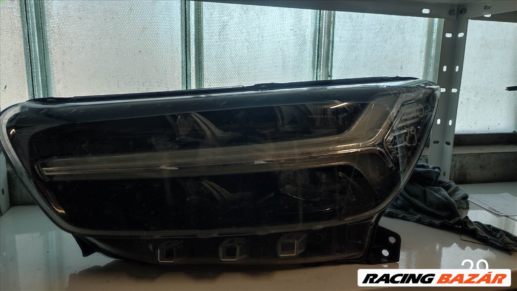 Volvo XC40 fényszóró  31655988 1. kép