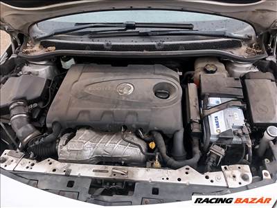 Opel Astra J 2.0CDTI (A20DTH) motor, sebváltó és alkatrészei 