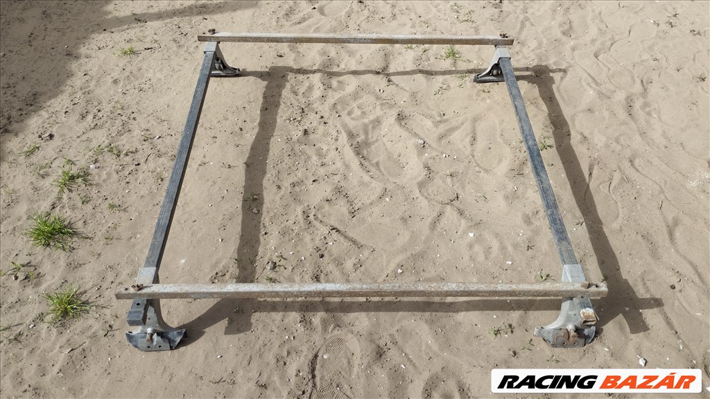 Thule tetőcsomagtartó 110 x 100 cm 1. kép