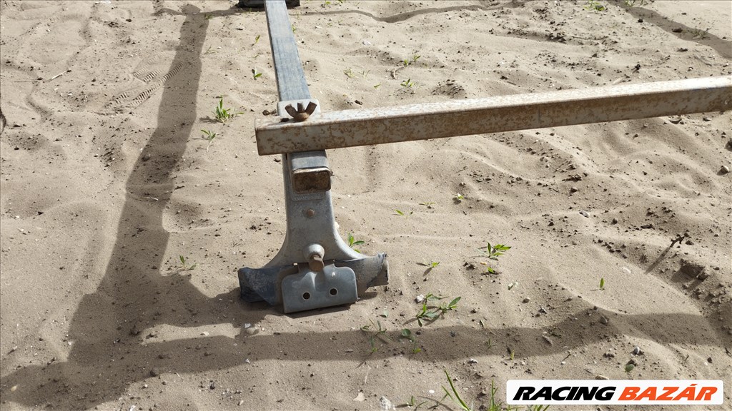 Thule tetőcsomagtartó 110 x 100 cm 7. kép