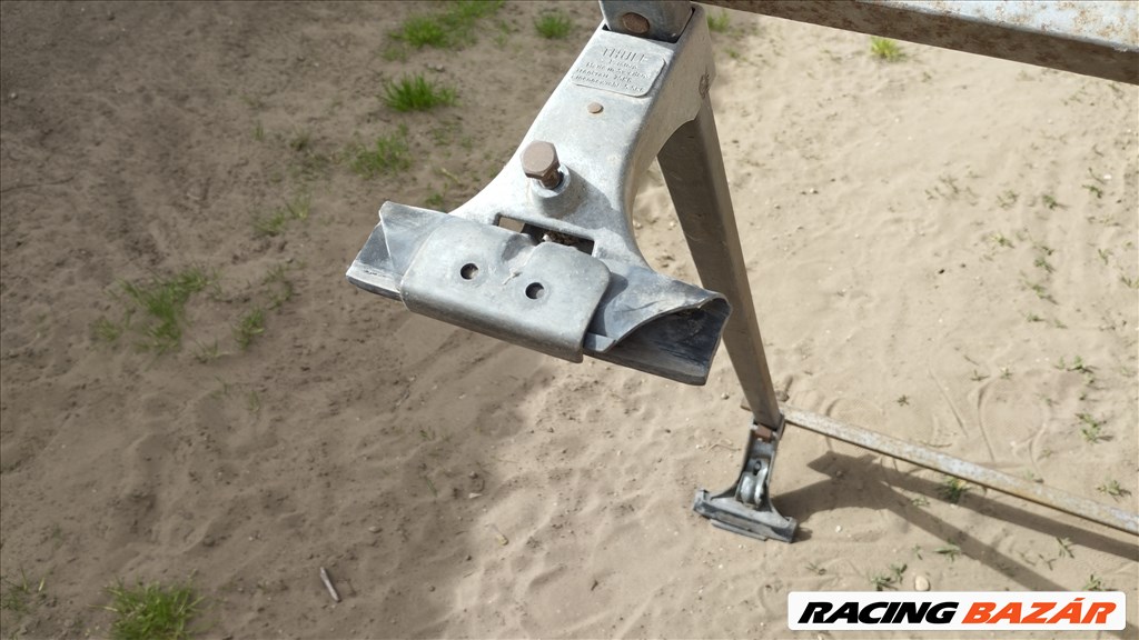 Thule tetőcsomagtartó 110 x 100 cm 12. kép