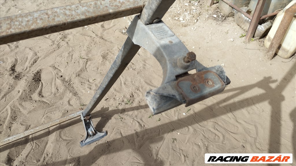 Thule tetőcsomagtartó 110 x 100 cm 13. kép